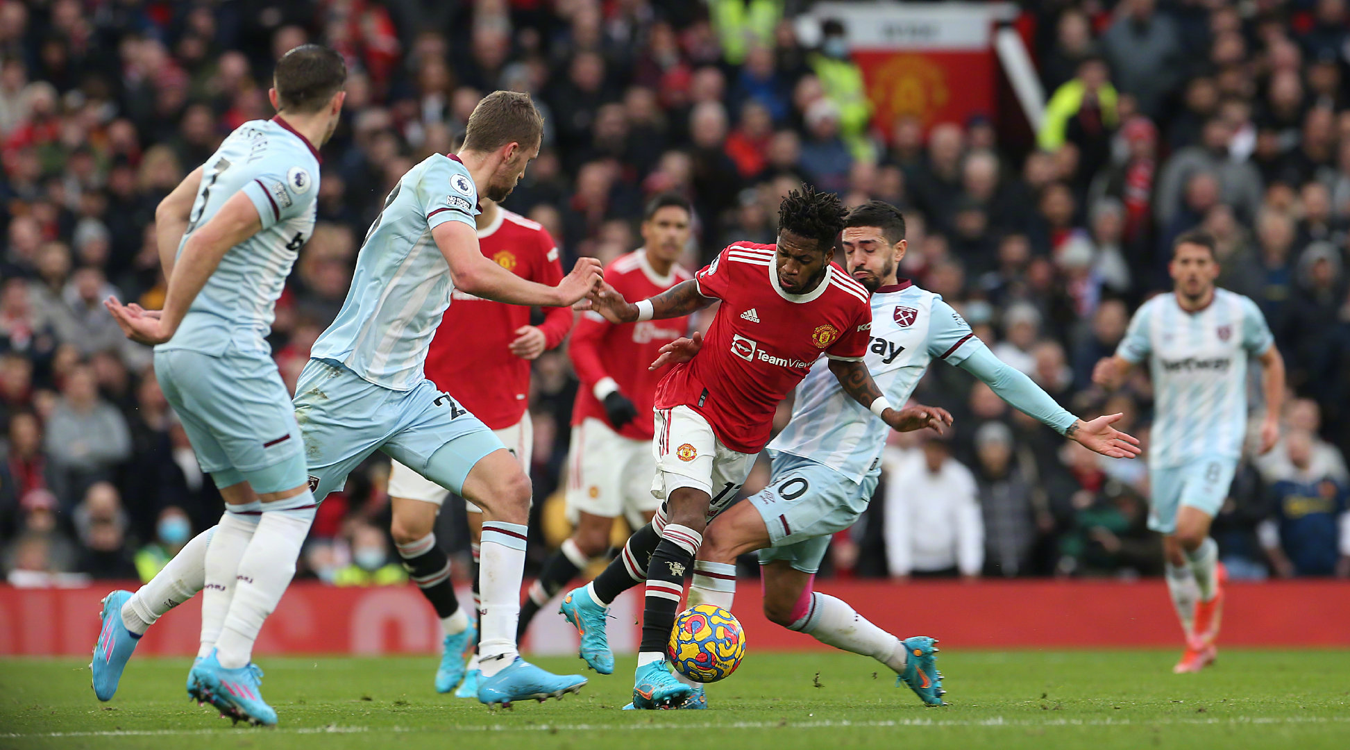 这两场截然 这两场截然